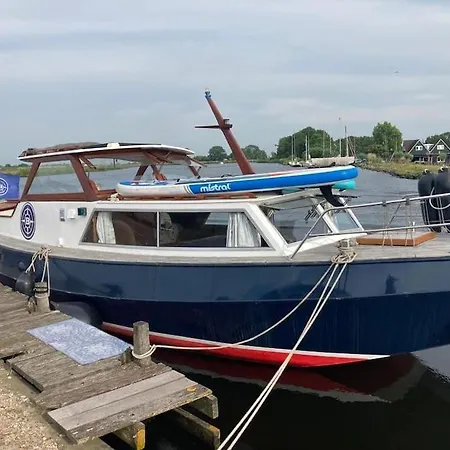 Bruzer Boat 4-6p Boco Living Marina Apartment Rotterdam